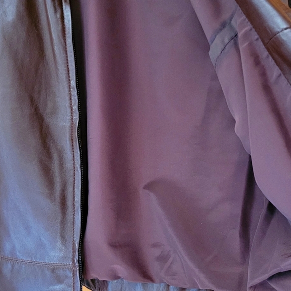 Real Leather Womans Jacket. - Picture 2 of 5